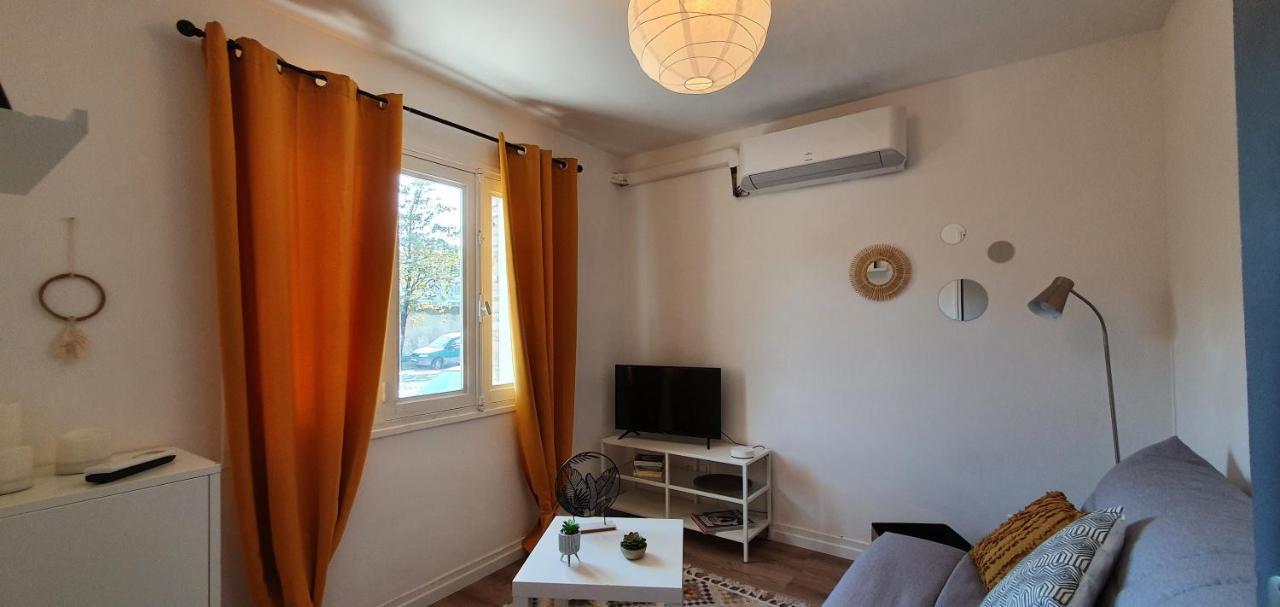 Studio Et Appartement A 2 Pas De La Cite 卡尔卡松 外观 照片