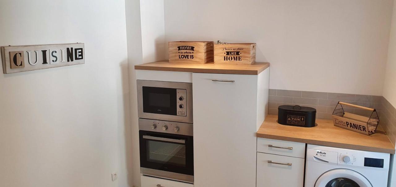 Studio Et Appartement A 2 Pas De La Cite 卡尔卡松 外观 照片